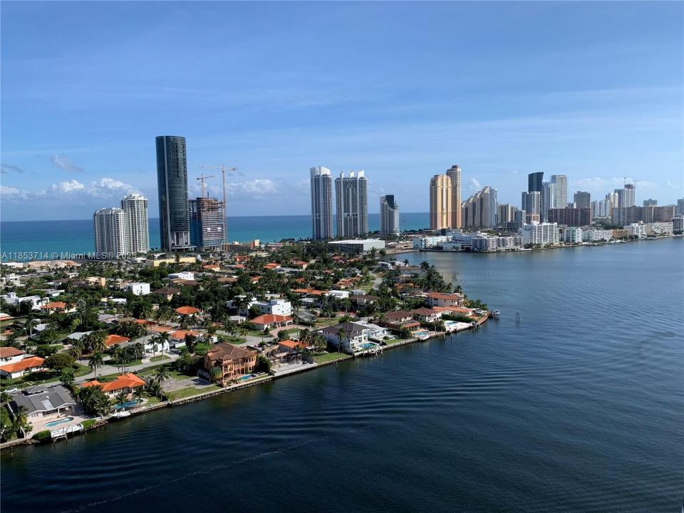 19101 Mystic Pointe Dr 2709, Aventura, Florida 33180