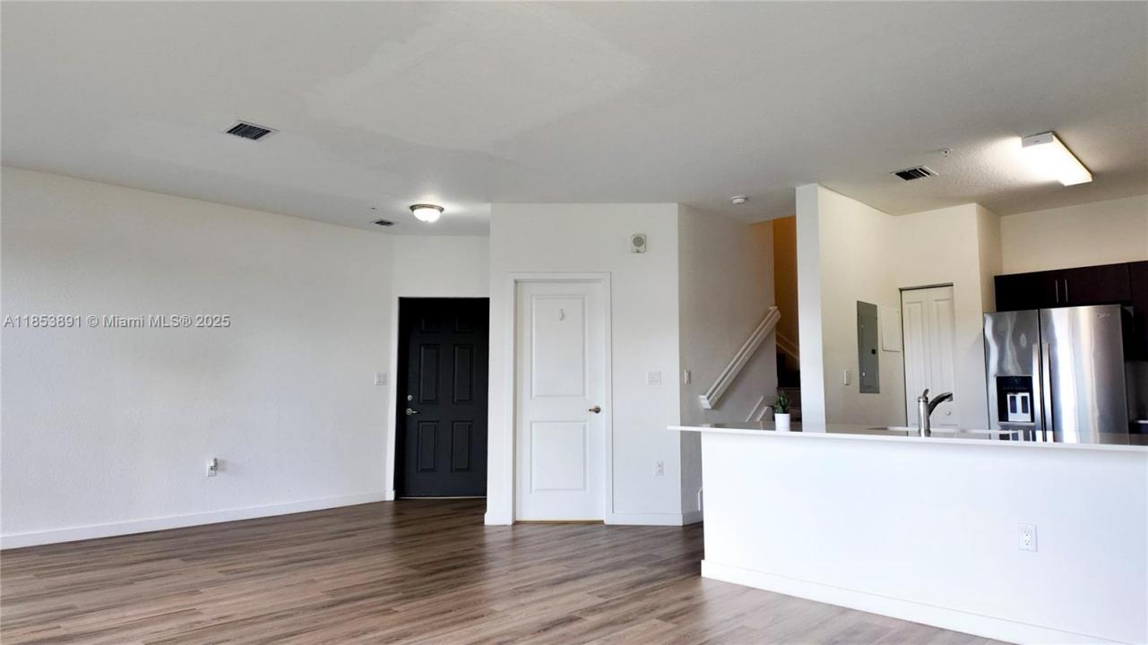 15560 SW 136 St #3-206, Miami, Флорида 33196, Соединенные Штаты