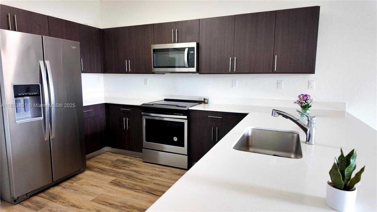 15560 SW 136 St #3-206, Miami, Флорида 33196, Соединенные Штаты