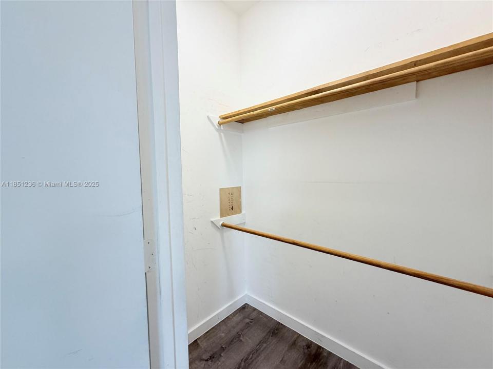 402 NW 12th Ave 208, Miami, Floride 33128, États-Unis