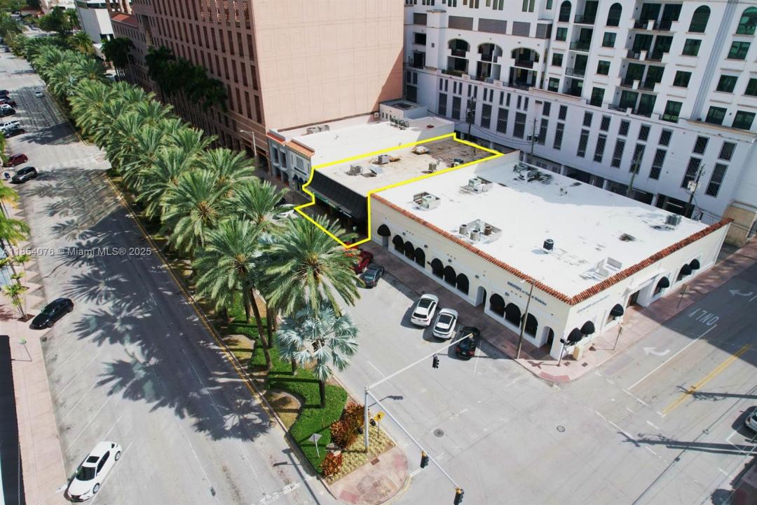 274 Alhambra Cir, Coral Gables, Florida 33134