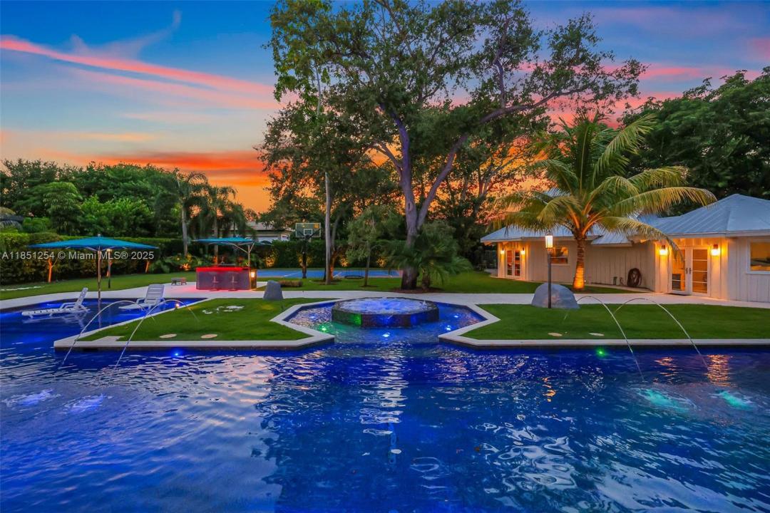 13580 SW 67th Ave, Pinecrest, 佛羅里達州 33156, 美國