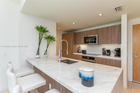 401 N Birch Rd 502, Fort Lauderdale, Florida 33304, USA
