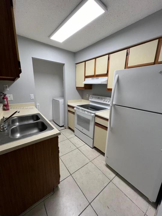 1261 SW 46th Ave 2005, Pompano Beach, פלורידה 33069, ארצות הברית של אמריקה