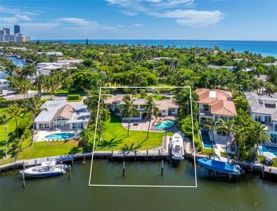 268 S Parkway, Golden Beach, フロリダ 33160, アメリカ合衆国