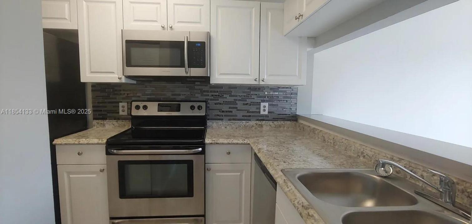 1069 Coral Club Dr 1069, Coral Springs, Florida 33071, Stati Uniti