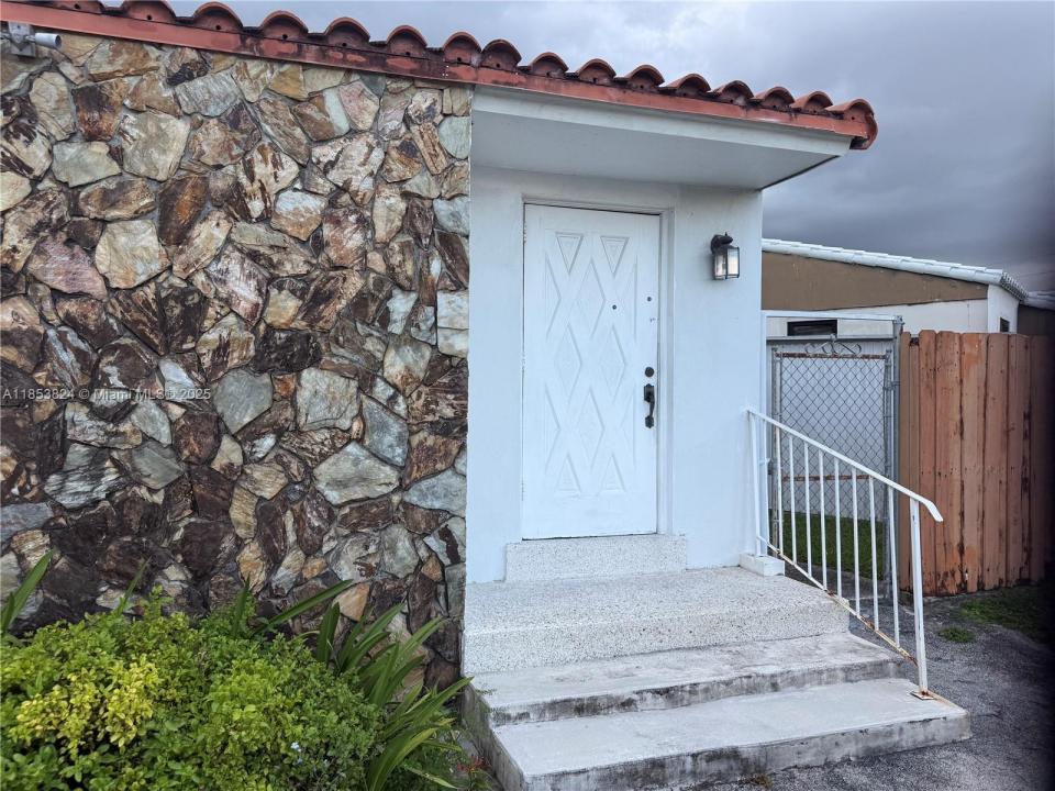110 Flagami Blvd, Miami, フロリダ 33144, アメリカ合衆国