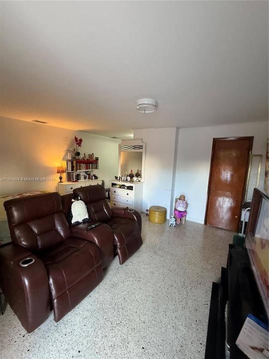 110 Flagami Blvd, Miami, フロリダ 33144, アメリカ合衆国