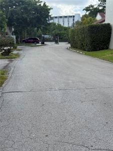 9723 NW 4th Ln 9723, Miami, Florida 33172, USA