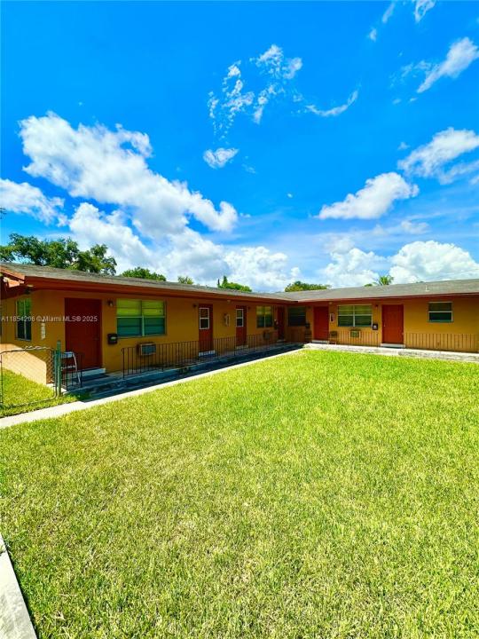 15002 NE 11th Ct 2, Miami, Florida 33161
