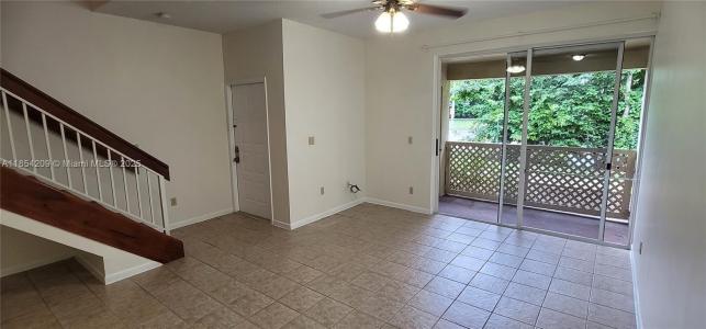 18342 NW 68th Ave L, Hialeah, Florida 33015, USA