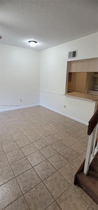18342 NW 68th Ave L, Hialeah, Flórida 33015, Estados Unidos