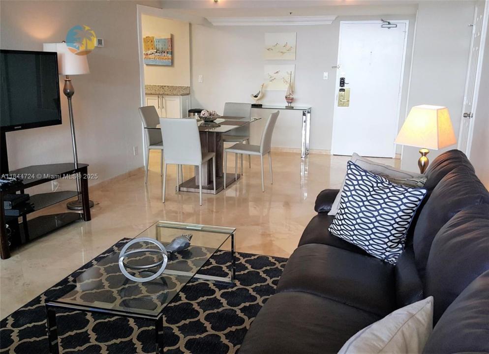5225 Collins Ave 510, Miami Beach, Florida 33140