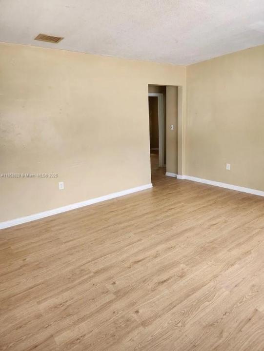 7631 NW 2nd Ct 1, Miami, Florida 33150