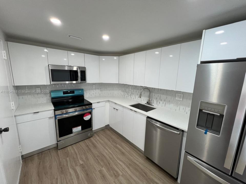 500 Bayview Dr 1120, Sunny Isles Beach, Florida 33160, Amerika Birleşik Devletleri