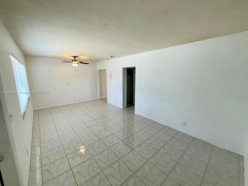 1061 NE 34th Ct 1061, Oakland Park, Floride 33334, États-Unis