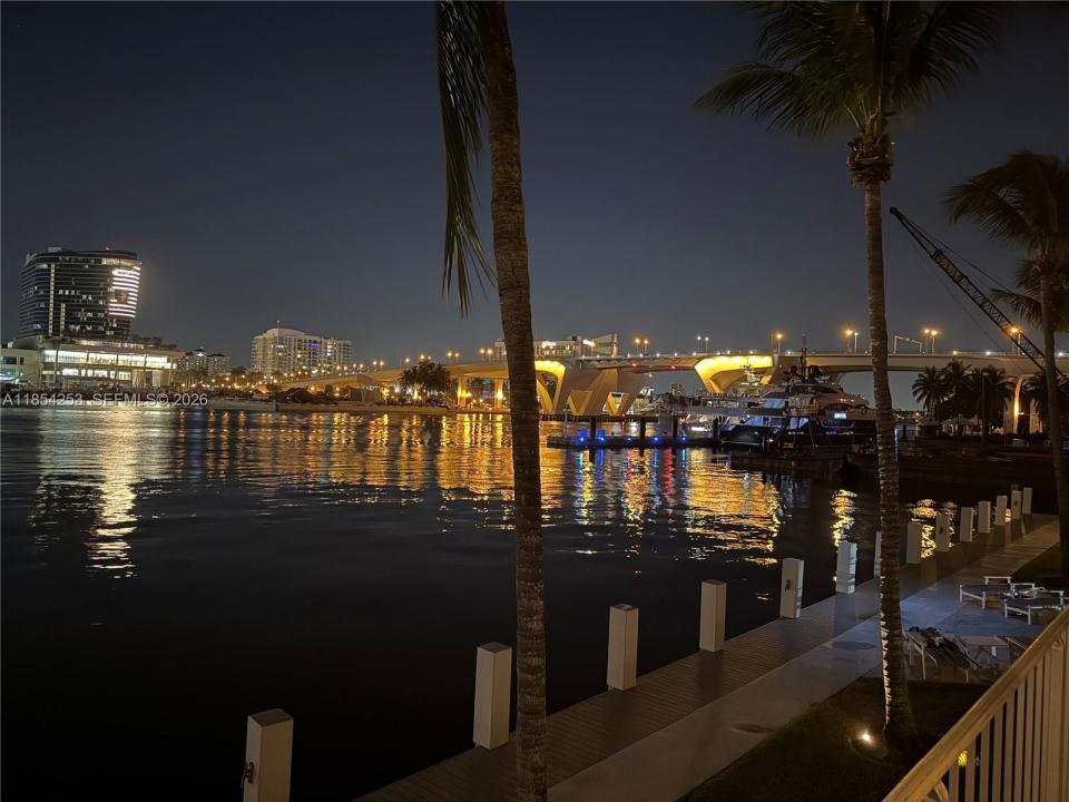 1775 Harbourview Dr 3, Fort Lauderdale, Florida 33316, Stati Uniti