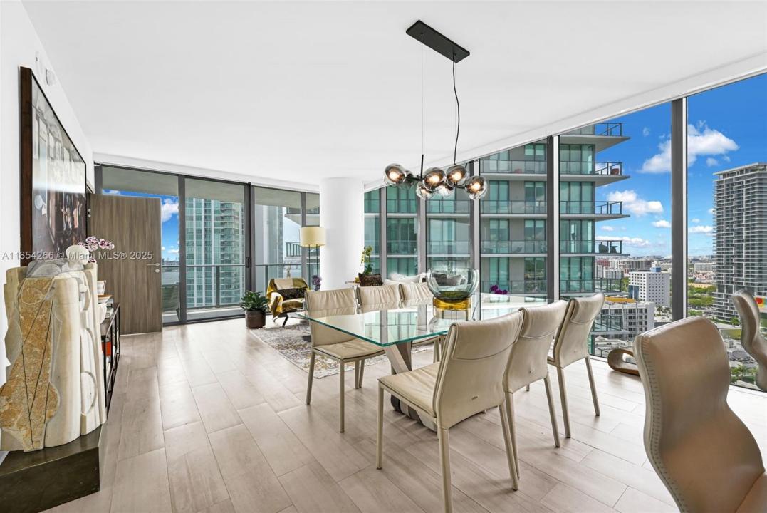 650 NE 32nd St 2201, Miami, Florida 33137