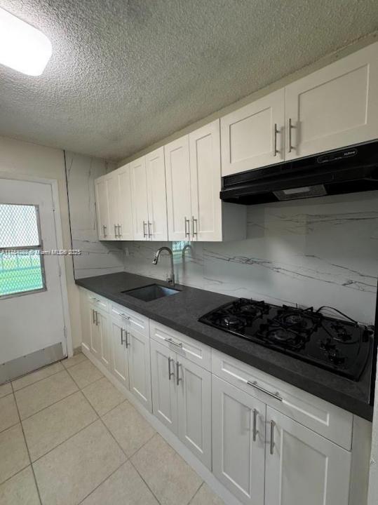 70 NE 202nd Ter T7, Miami Gardens, Florida 33179, Estados Unidos