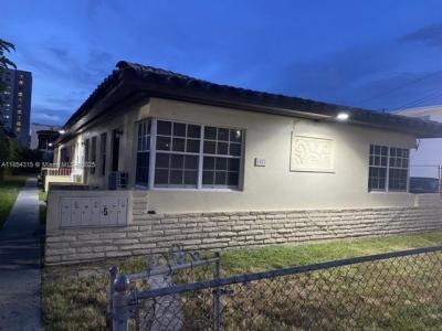 1021 SW 3rd St 7, Miami, Florida 33130, USA