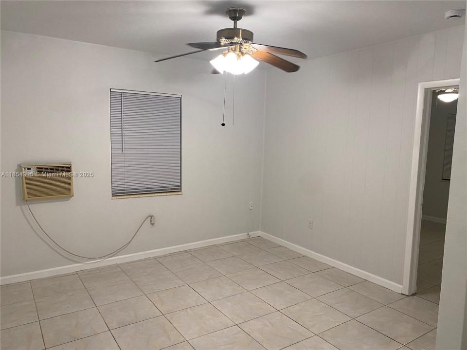 1021 SW 3rd St 7, Miami, Florida 33130, Estados Unidos