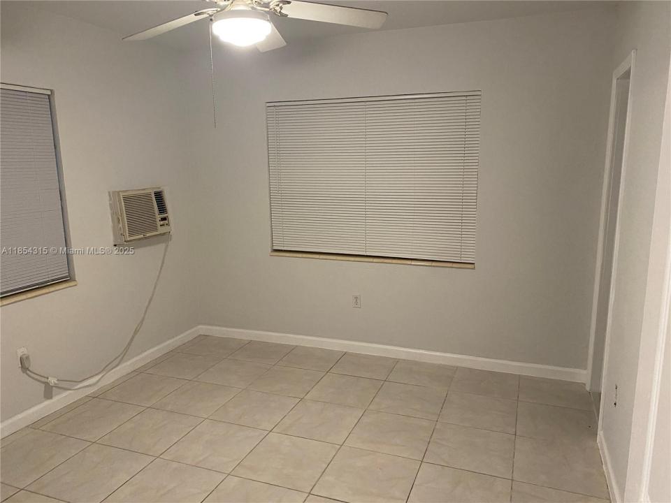 1021 SW 3rd St 7, Miami, Florida 33130, Estados Unidos