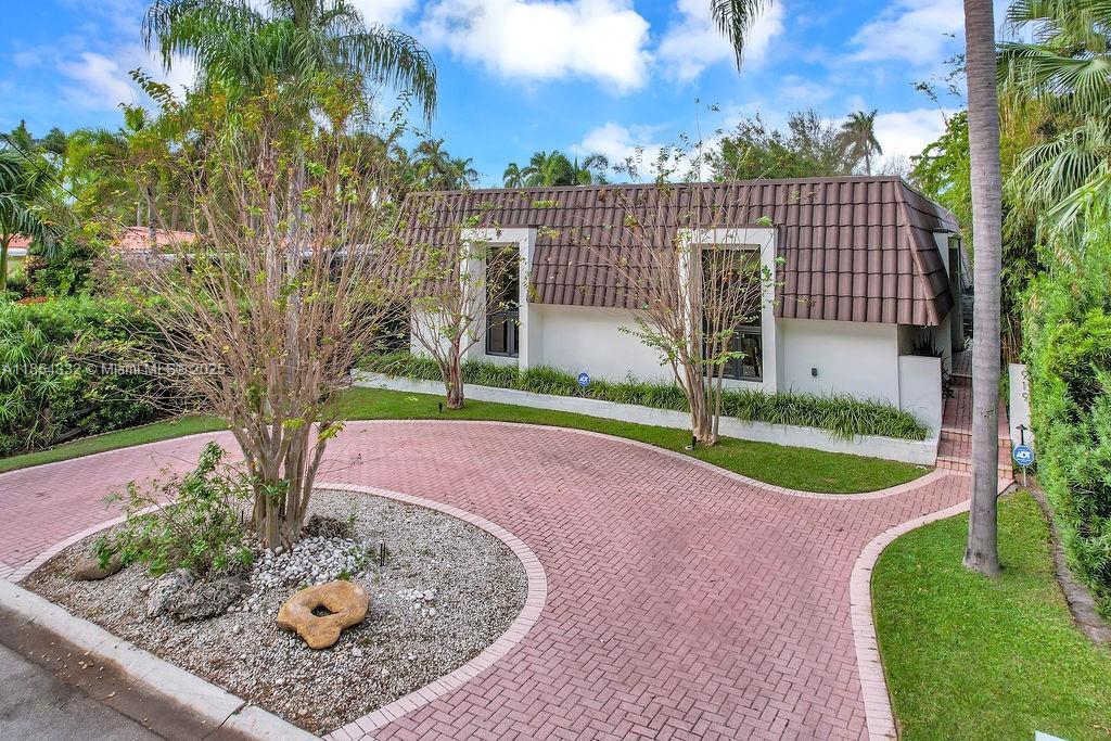 919 N Northlake Dr, Hollywood, Florida 33019