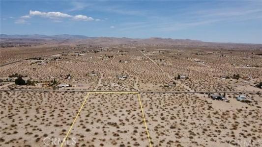 Belfield Boulevard, Landers, 加利福尼亚州 92285, 美国