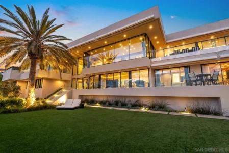 Ruette Nicole, La Jolla, California 92037, Stati Uniti