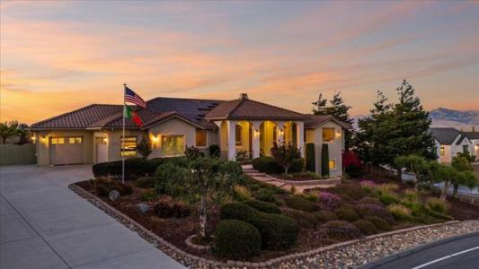 Ashford Circle, Hollister, California 95023, Estados Unidos