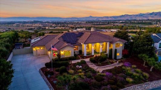 Ashford Circle, Hollister, California 95023, Estados Unidos