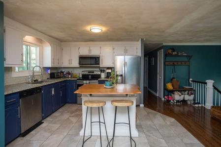 121 Crossbow Lane, West Warwick, Rhode Island 02893, HOA KỲ