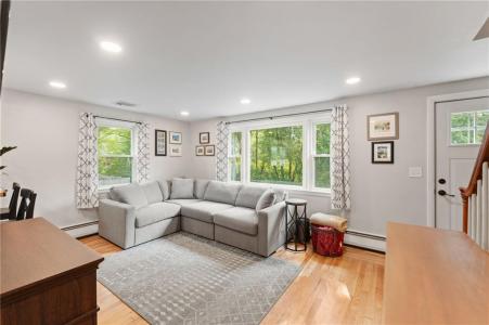 103 Everglade Avenue, Warwick, Rhode Island 02886, Estados Unidos