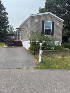 29 Krzak Road, North Kingstown, RI 02852, USA