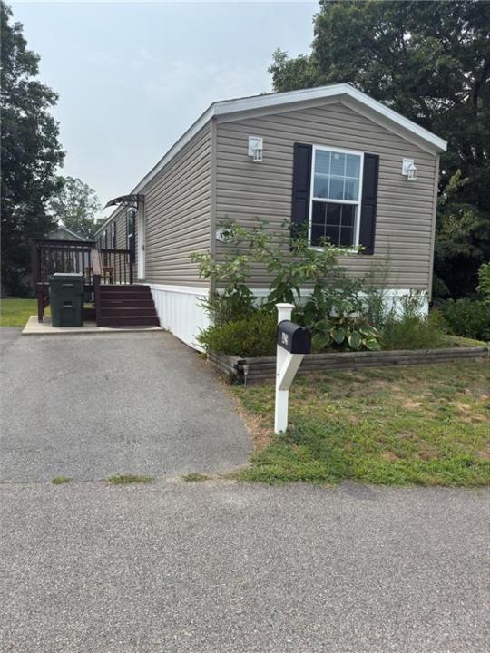 29 Krzak Road, North Kingstown, Rhode Island 02852, Stati Uniti