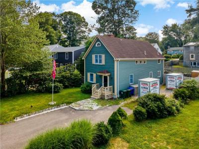 33 Wapping Drive, Bristol, Rhode Island 02809