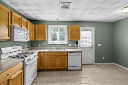 136 Samuel Avenue 136, Pawtucket, 로드아일랜드 02860, 미국