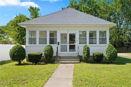 30 Alabama Avenue, Warwick, RI 02888, USA