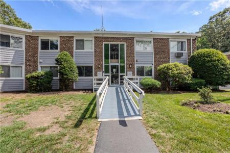 494 Putnam Pike A12, Smithfield, Rhode Island 02828, Estados Unidos