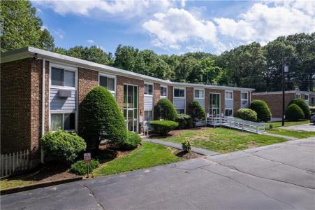 494 Putnam Pike A12, Smithfield, RI 02828, USA