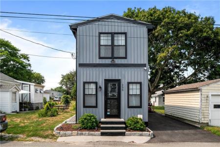 230 Cedar Avenue, Portsmouth, Rhode Island 02871, Stati Uniti