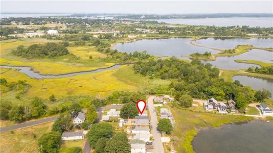 230 Cedar Avenue, Portsmouth, Rhode Island 02871, Stati Uniti