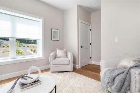 36 Old Louisquisset Pike 106, North Smithfield, Rhode Island 02896, HOA KỲ
