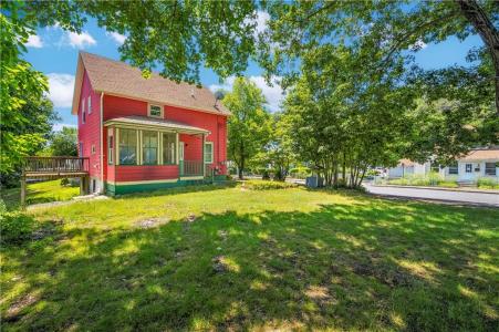363 Tenth Avenue, Woonsocket, Rhode Island 02895, Stati Uniti
