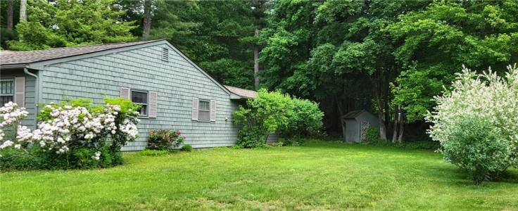 25 Brook Drive, Hopkinton, RI 02832, USA