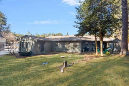 25 Brook Drive, Hopkinton, Rhode Island 02832, Stati Uniti