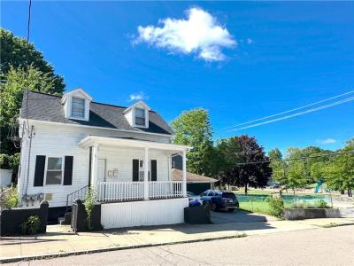 24 Vale Street 2, Providence, RI 02908, USA