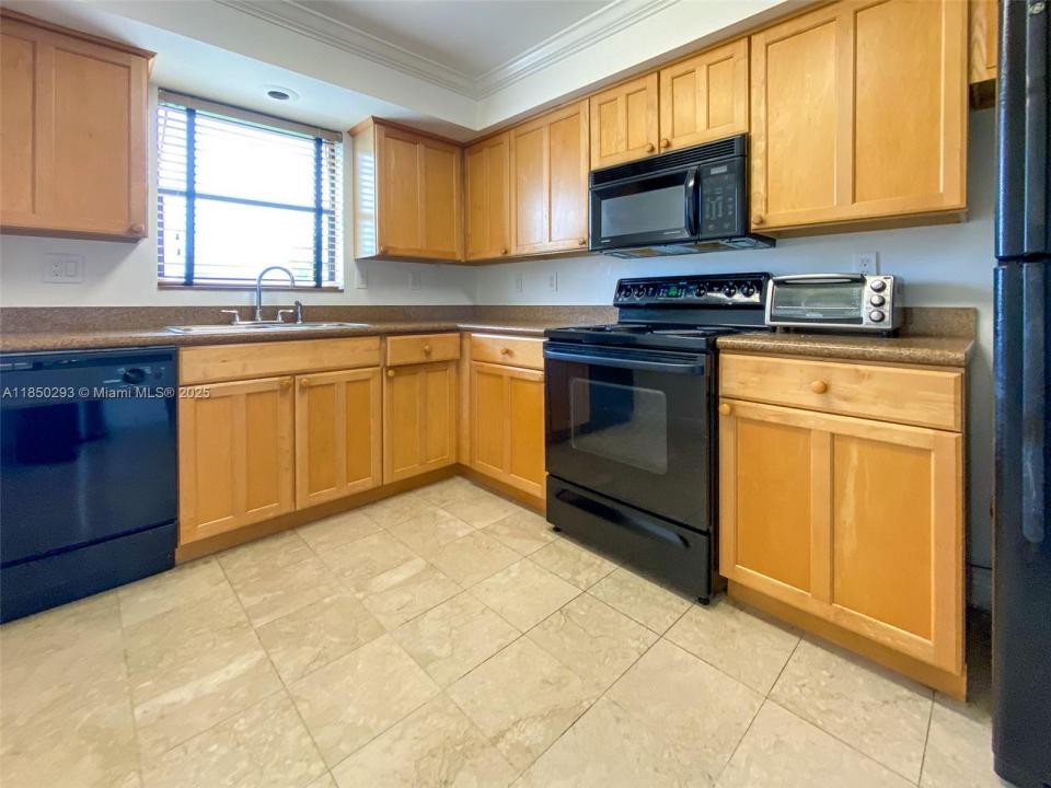 10000 Bay Harbor Ter 401-A, Bay Harbor Islands, Floride 33154, États-Unis
