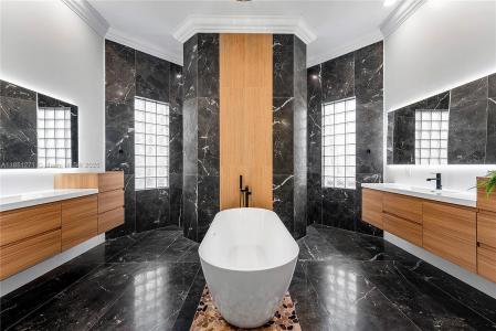 11098 Canary Island Ct, Plantation, Florida 33324, USA