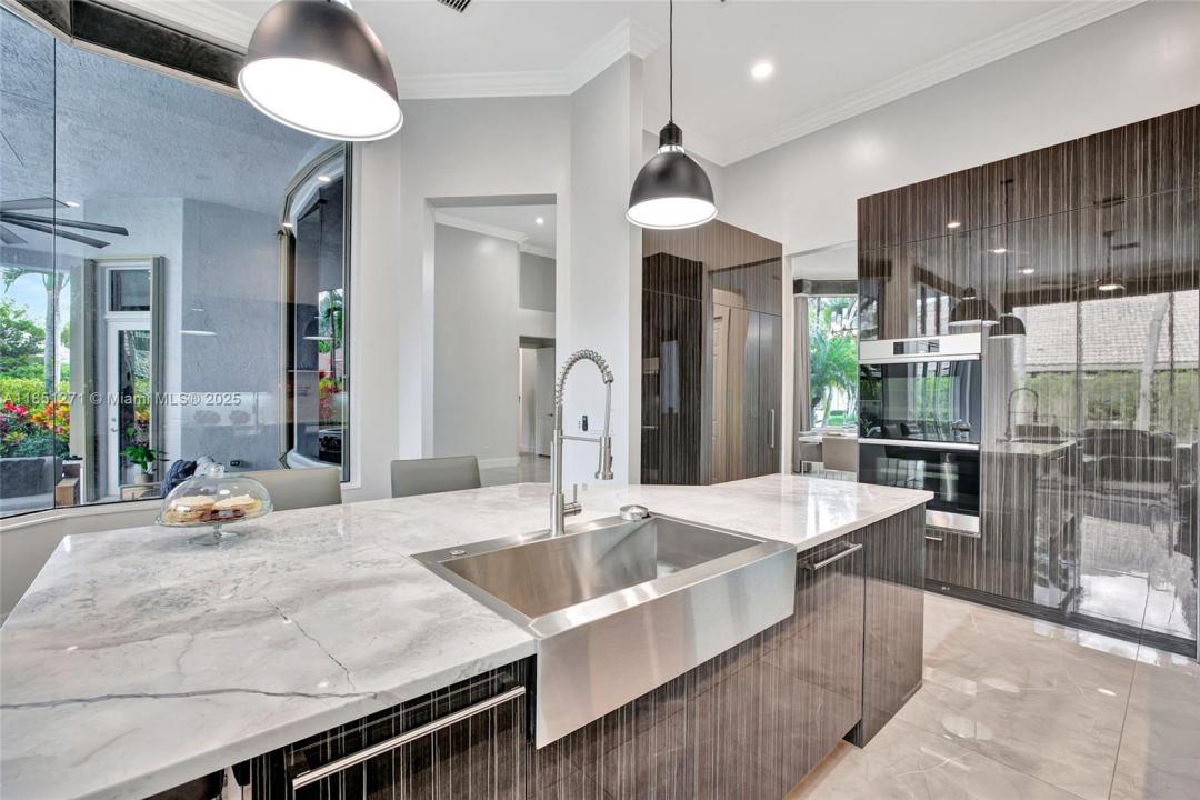 11098 Canary Island Ct, Plantation, Florida 33324